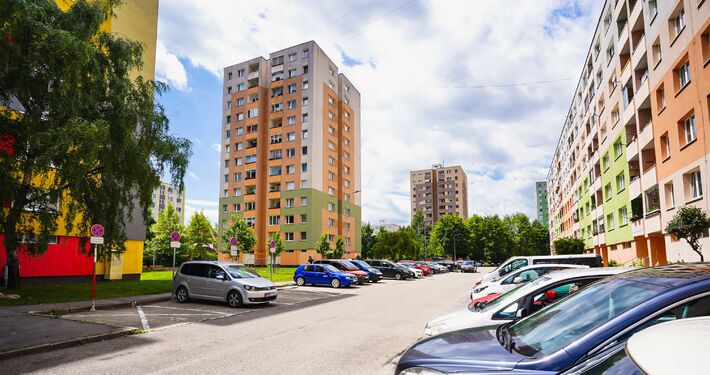 Čo znamená prvý november pre Solinky? Spustenie regulovaného parkovania, tzv. prechodné obdobie a uzatvorenie rampami parkoviska pri Bille