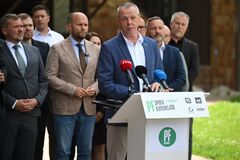 Tipsport vypísal kurzy: Fiabáne jasným favoritom, Jurinovej pomáha rozdelenie súperov
