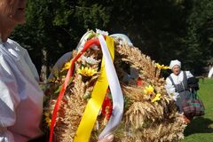 Dožinky vo Vychylovke pripomenú cestu od zrnka k chlebu