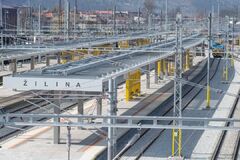 Železnice čaká dôležité prepnutie trakčnej sústavy