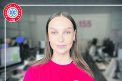 ROZHOVOR - „Keď som počula plač dieťatka, prišla obrovská úľava.“ Mladá operátorka viedla pôrod cez telefón v angličtine 