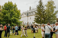 Elegancia na štyroch kolesách, zážitok pre všetky zmysly: Ako vznikla tradícia podujatia Elegance Tour & Grill Food Evolution