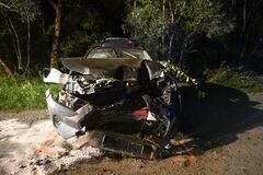 Len 16-ročný mladík bez vodičského oprávnenia nezvládol riadenie