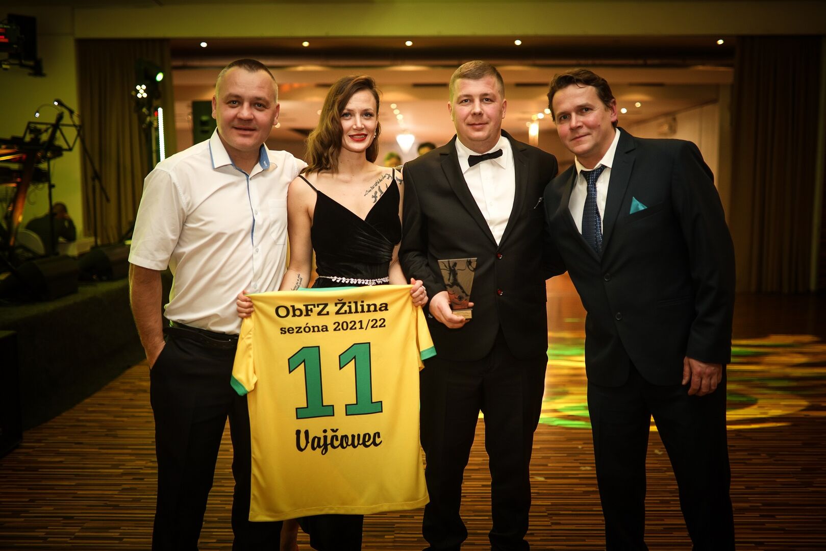 Po Pand mii Futbalisti Znova Plesali primn akujem Ka d mu Kto Sa Po Pand mii Futbalisti Znova Plesali primn akujem Ka d mu Kto Sa