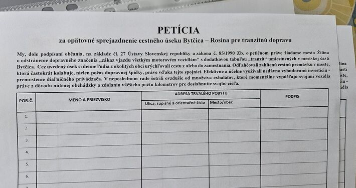 Rosina od dnes zbiera podpisy do petície: Podarí sa jej zrušiť zákaz tranzitu z Bytčice? 