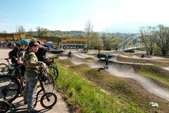 Vo Varíne otvorili pumptrackovú dráhu blízko nového cyklochodníka