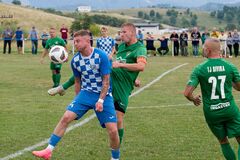 OBLASTNÝ FUTBAL - Divina odštartovala súťažné ťaženie víťazstvom v Dlhom Poli
