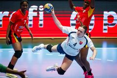 Žilinské hádzanárky statočne bojujú na svetovom šampionáte v Rumunsku