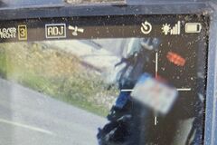 V obci letel 120 km/h. Motocyklistu zastavila žilinská polícia