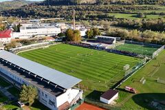 Pod tribúnou v Bytči vznikne moderné zázemie pre športovcov