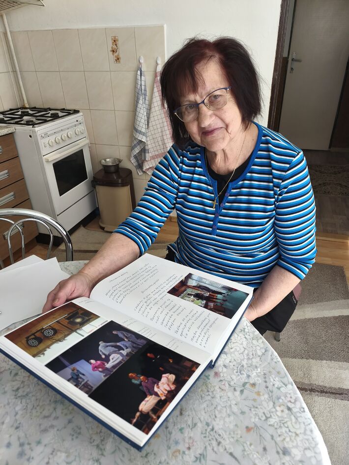 Mária Lietavcová obnovila ochotnícku tradíciu a založila divadelnú kroniku.