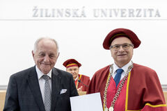 Žilinská univerzita po prvýkrát udelila mimoriadnu cenu rektora „Pulzujúce srdce univerzity“