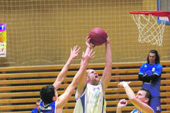 Basketbalisti len s výhrou z Prievidze