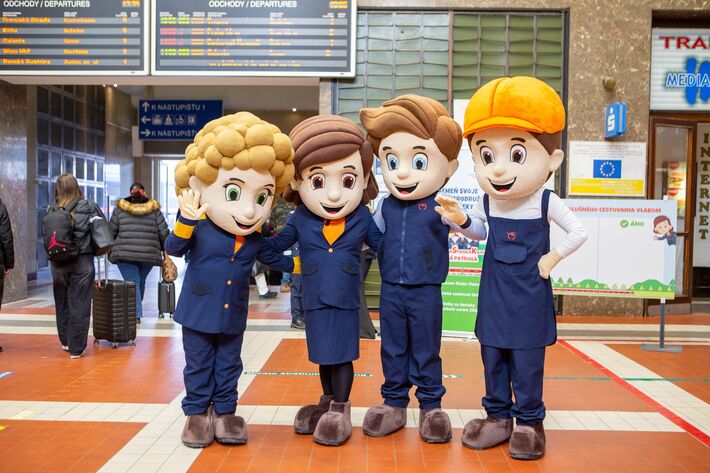 Vlaková patrola v Bratislave.