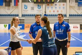 Volejbalistky zakončili týždeň bez straty setu – fotogaléria