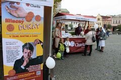 Hlinený dukát pomôže ľuďom v núdzi, vymeniť ho môžu aj za nocľah