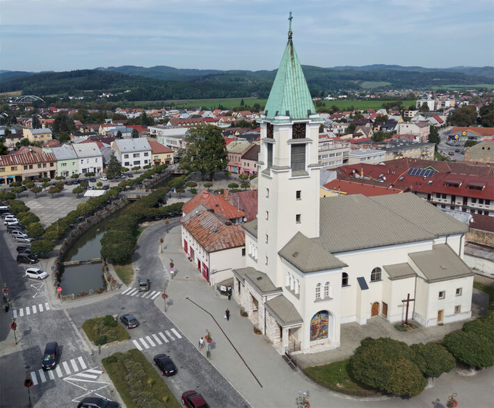 Bytča je unikátna aj pre svoje historické centrum.