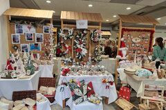 Vianočné poklady z rúk šikovných ľudí na výstave v Žiline