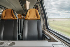 ZSSK v roku 2025: Ľudia, služby a vlaky v pohybe