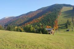 Horskí záchranári zasahovali pri Chate na Grúni. Pomoc potreboval 57-ročný turista