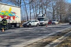 POZOR: Pri Stráňavách došlo k nehode, na mieste sa tvoria kolóny