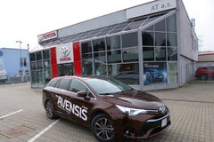 TOYOTA AVENSIS TOURING SPORTS – rozumná voľba 