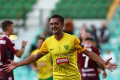 NIKÉ LIGA - Narodeninový oslávenec režíroval zaslúženú výhru Šošonov proti Železiarom
