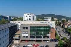Po televíznej diskusii: Lučanský sa vzdáva pre Chomu, Jurinová jasne vedie