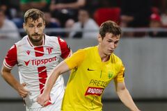 NIKÉ LIGA - Pod hradom Matúša Čáka prvá prehra Šošonov v sezóne