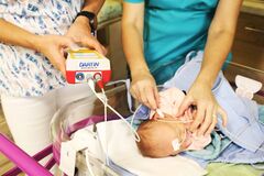 Žilinská nemocnica získala prístroj, ktorý umožňuje včasné odhalenie poruchy sluchu u novorodencov