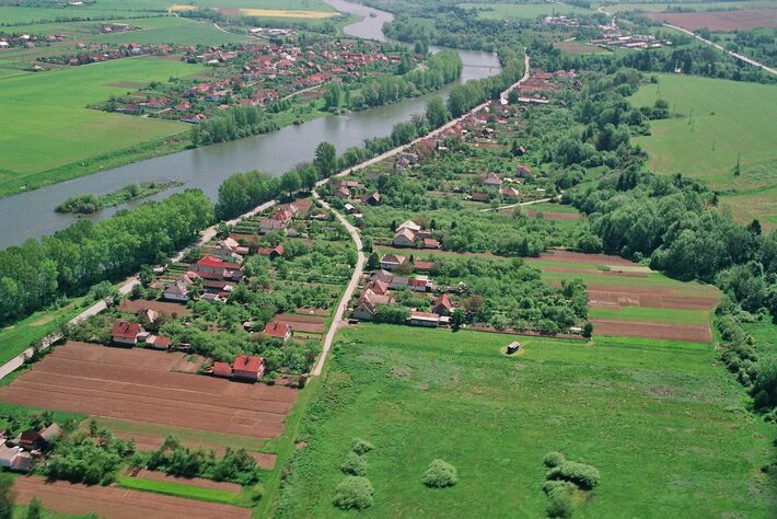 Pôvodná Mojšova Lúčka. Je nepredstaviteľné vžiť sa do pocitov obyvateľov, ktorí sa museli zmierniť s presídlením.