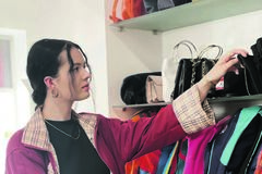 Oblečenie z druhej ruky veľkým trendom aj v Žiline