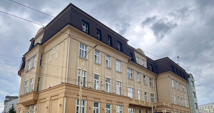 Z centra mesta sa sťahujú dôležité inštitúcie, adresu zmenili pošta aj okresný súd