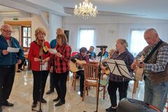 Jednota aktívnych seniorov Rajecké Teplice v Mlynárke na jarnej veselici