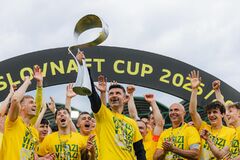 Šošoni získali pohár po dlhých štrnástich rokoch 