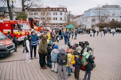 Žilina si pripomenula európsky deň tiesňovej linky 112, hovory na ňu stále pribúdajú