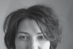 Poézia, ktorá žije, dýcha a mení sa: Zuzana Husárová predstaví v Čitárni experimentálnu knihu Hypomnemata