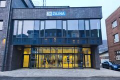 Železničná stanica v Žiline po rekonštrukcii: nové priestory, vyšší komfort a bezbariérový prístup 