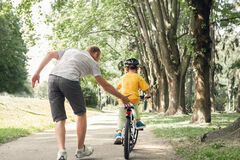 Aký prvý bicykel si zaslúži vaše dieťa a prečo záleží na jeho veľkosti?