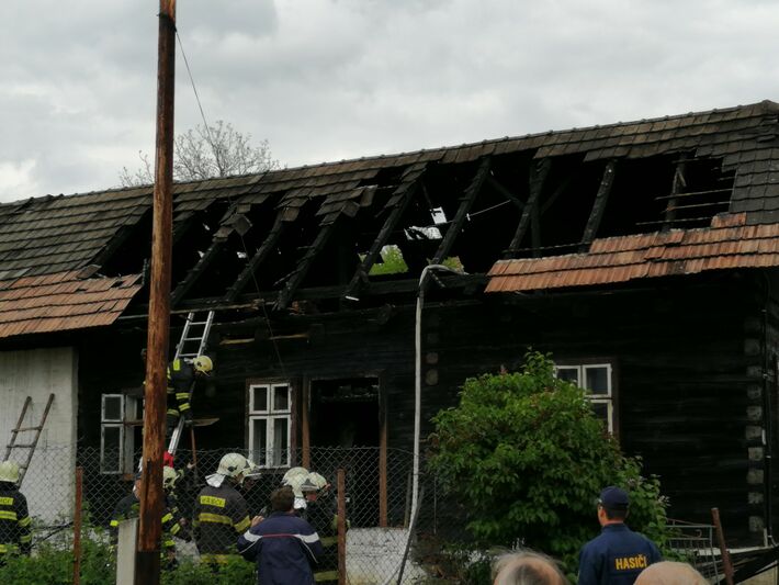 Drevenica tesne po požiari.