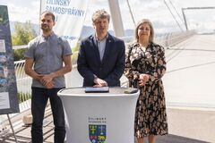O pár mesiacov sa začne budovať cyklotrasa spájajúca Žilinský a Trenčiansky kraj