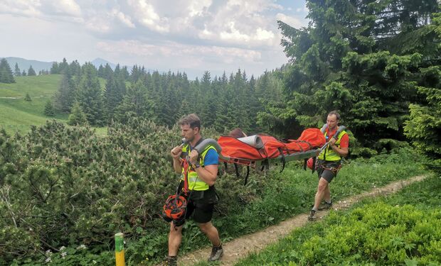 ROZHOVOR - Úraz v horách nie je rovnaký ako doma: Môže vás prekvapiť účet za záchrannú akciu