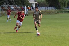 IV. LIGA – MAJSTROVSTVO REGIÓNU: Slávnosti v Rosine schladil gólom Michal Beháň