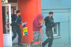 Polícia zasahovala v Turzovke, 33-ročný muž čelí obvineniu pre drogovú činnosť