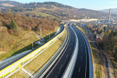 Žilinská župa reaguje na odklad výstavby diaľnice D3, minister dopravy a výstavby sa ohradil 