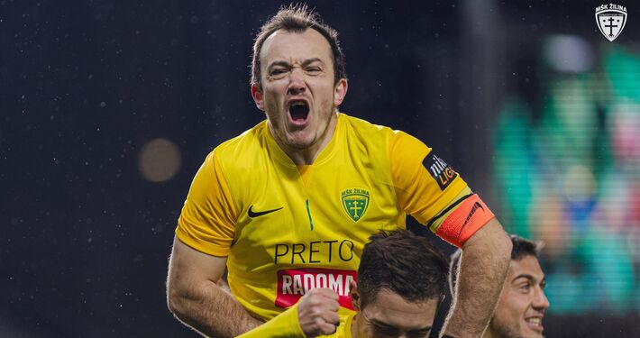 NIKÉ LIGA - Po desiatom víťazstve Šošonov Michal Faško kanonierom na pohľadanie