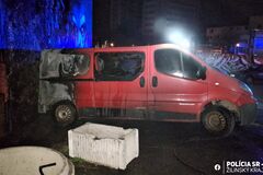 Polícia objasnila požiar auta v Žiline. Na ďalších prípadoch stále pracuje