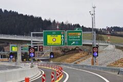 Diaľnicu D3 pri Svrčinovci na viac ako mesiac úplne uzavrú