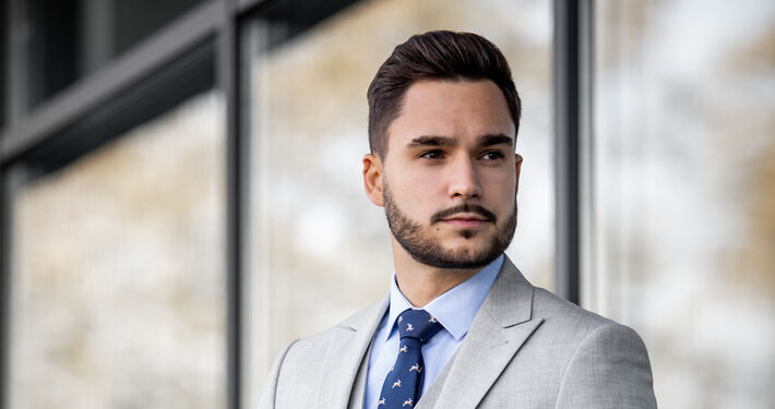 Značka Justin Paukin búra stereotypy: trendy, ktoré menia pánsku módu a prečo je oblek opäť „cool“