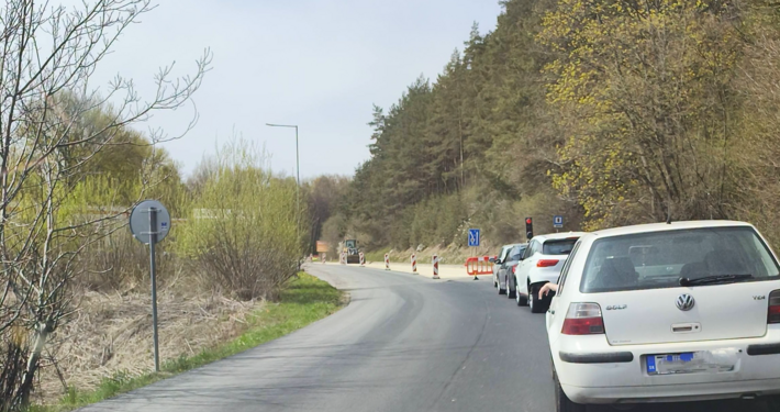 Oprava cesty medzi Rajeckými Teplicami a Poluvsím potrvá približne do konca mája